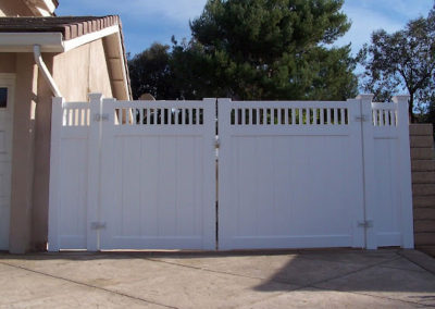 Semi-Privacy Gate